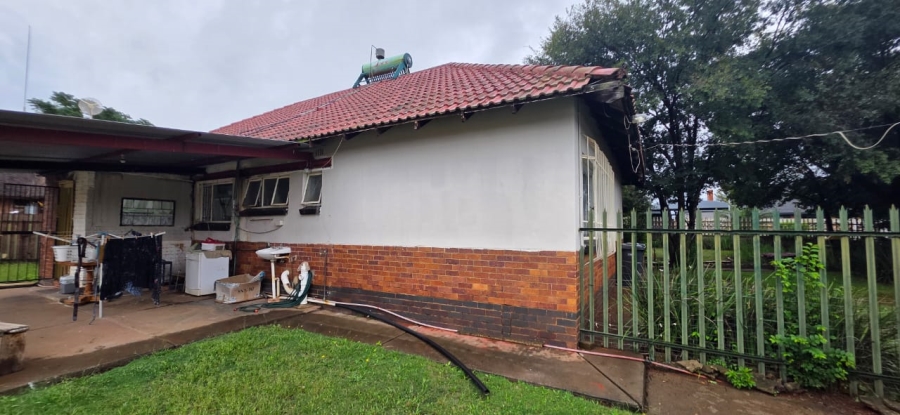 5 Bedroom Property for Sale in Stilfontein North West